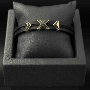 دستبند چرم وسط استیل ایکس نگین دار