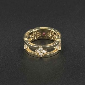 انگشتر روبرتو کوین