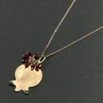 پلاک انار و خوشه نگین دار