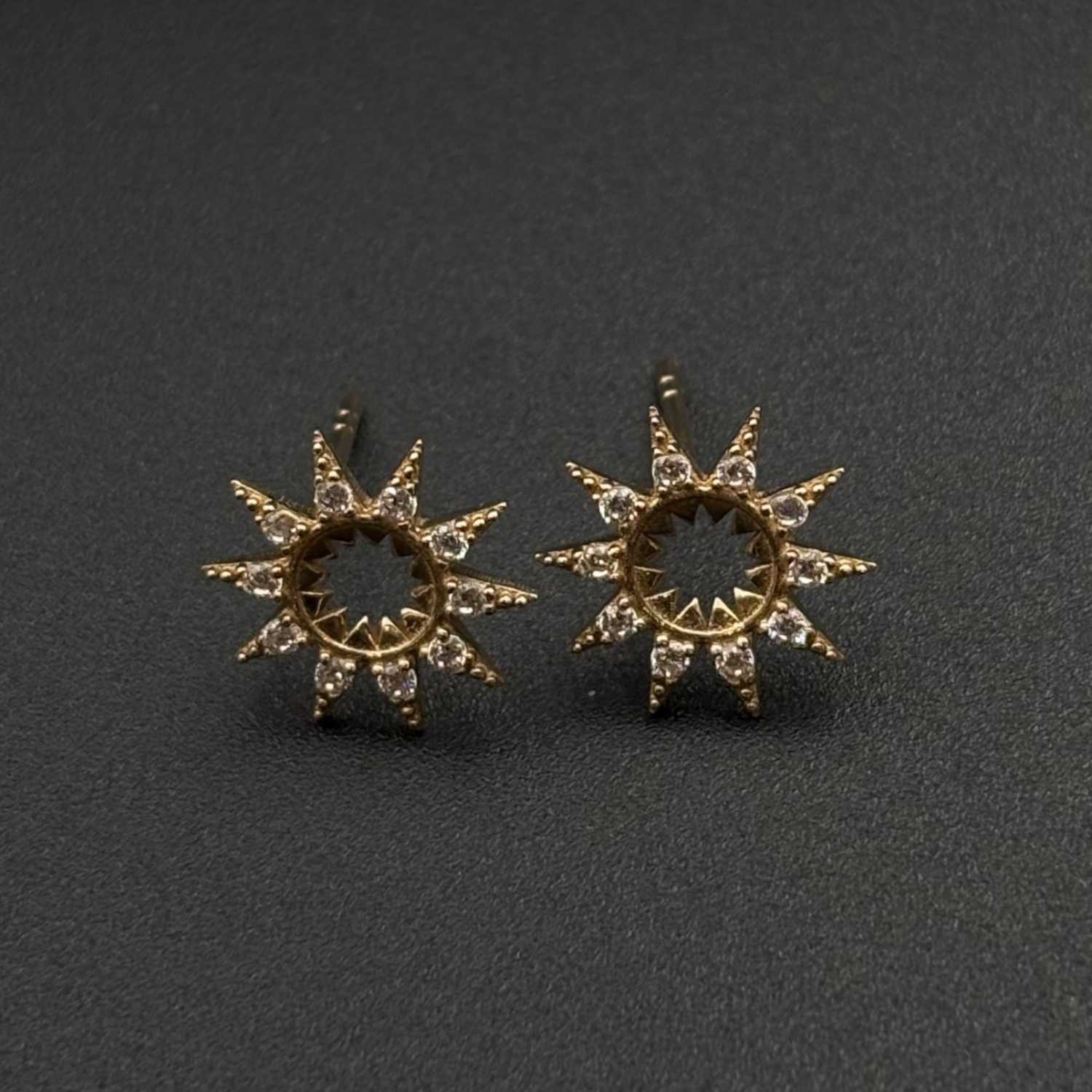 IMG_6200 (1) گوشواره خورشید نگین دار