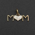 پلاک mom وسط قلب مینا