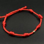 دستبند بافت رد استرینگ ( red string ) هفت گره ضخیم
